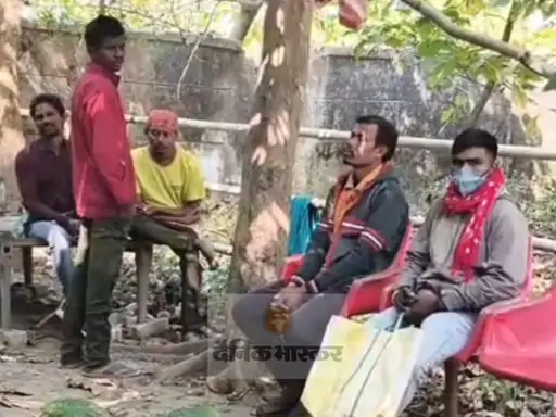 Bujurg Ne Jahar khaaya